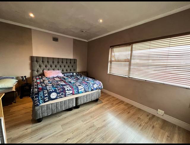 2 BEDROOM APARTMENT TO LET IN RICHMOND ESTATE